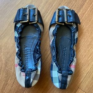 Burberry ballet flats (size 5)